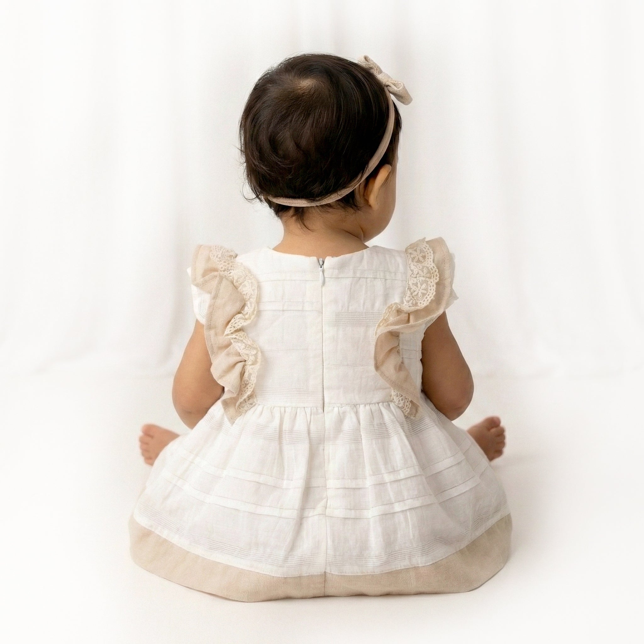 Toddler Girls’ Linen-Blend Lace Tunic & Pleated Short Set – Beige & White