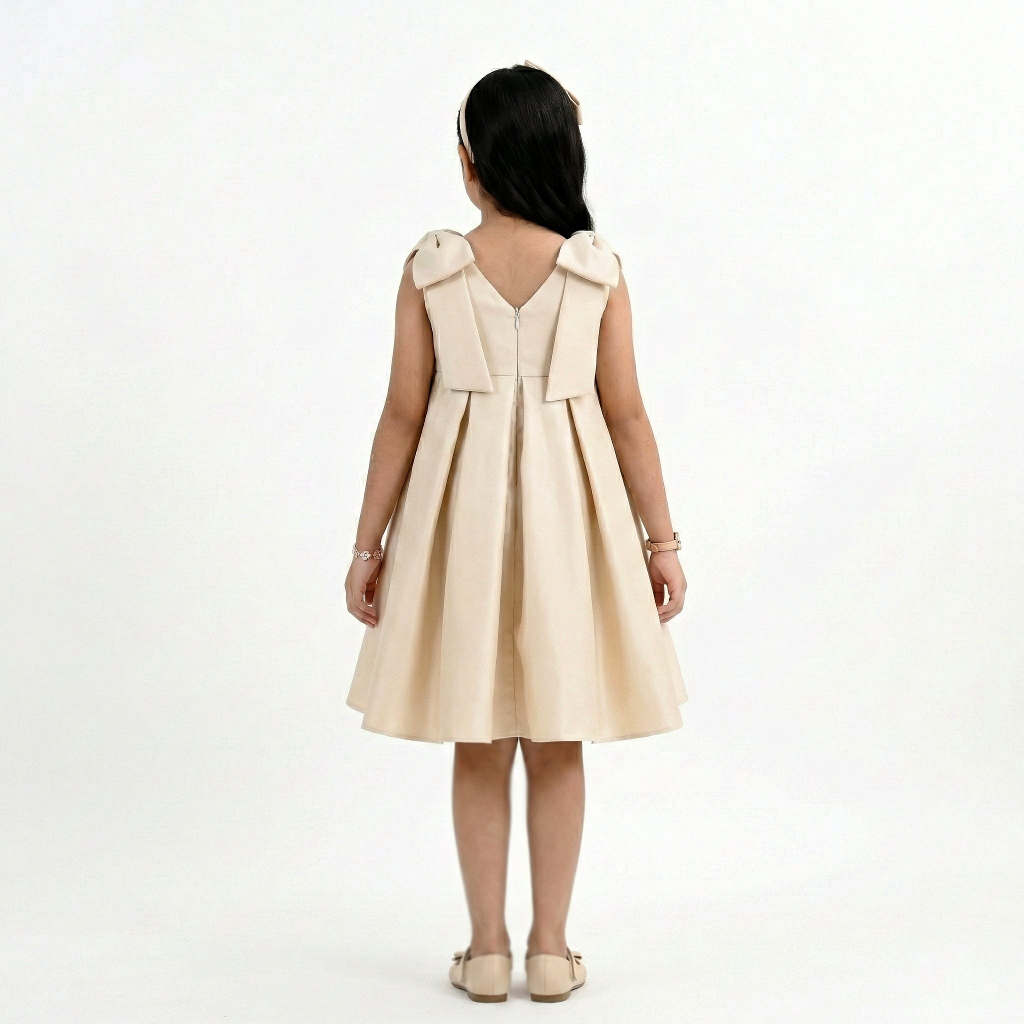 Girls' Sophisticated Satin Gala Dress with Structural Bow Details