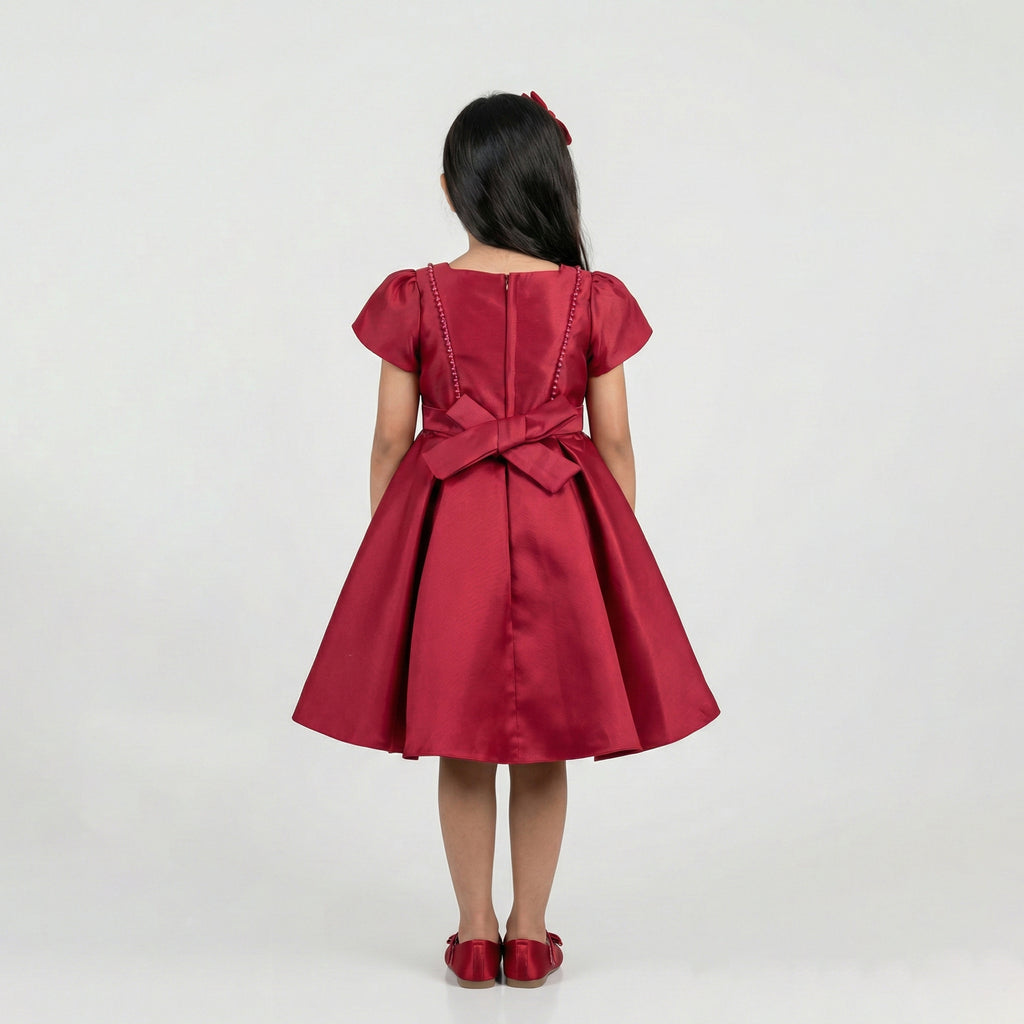 Elegant Minimalist Satin A-Line Occasion Dress with Signature Side Bow