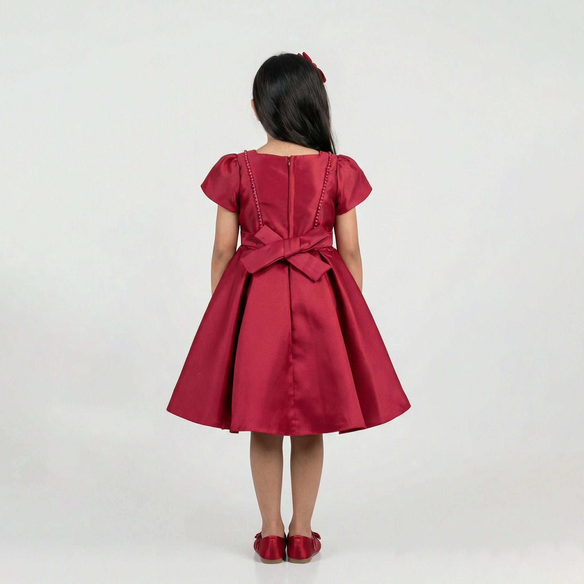 Elegant Minimalist Satin A-Line Occasion Dress with Signature Side Bow