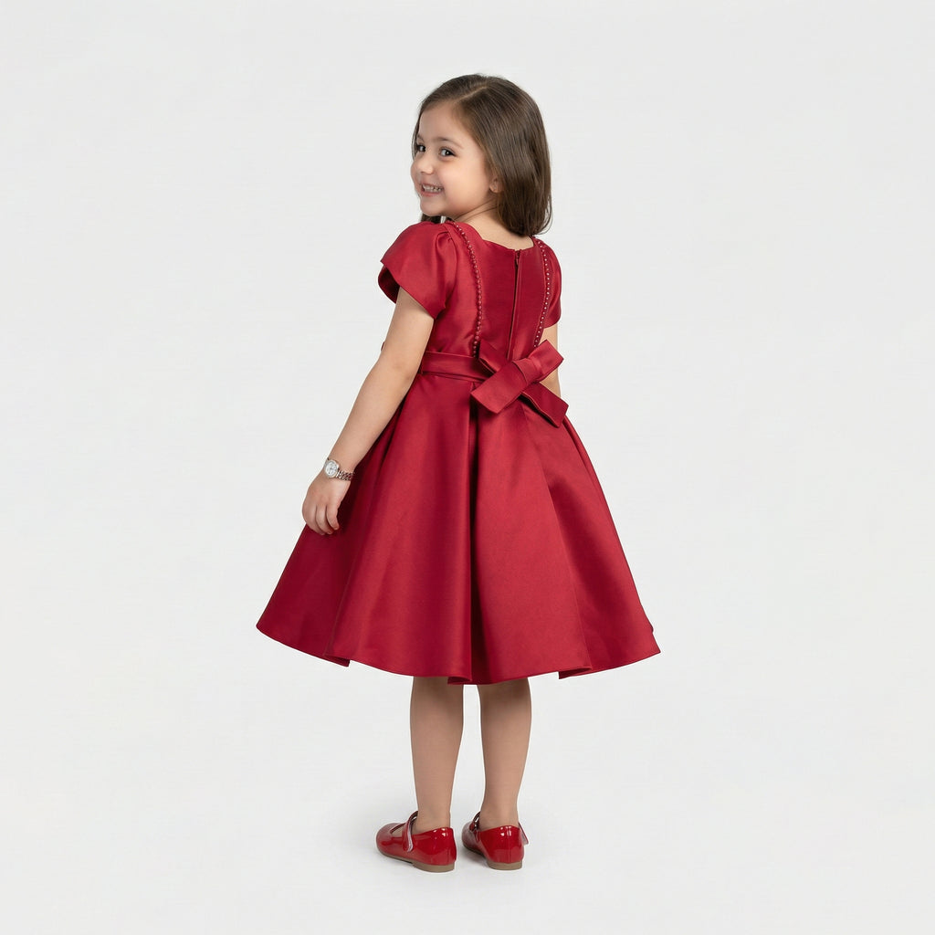 Classic Minimalist Satin A-Line Occasion Dress with Signature Side Bow