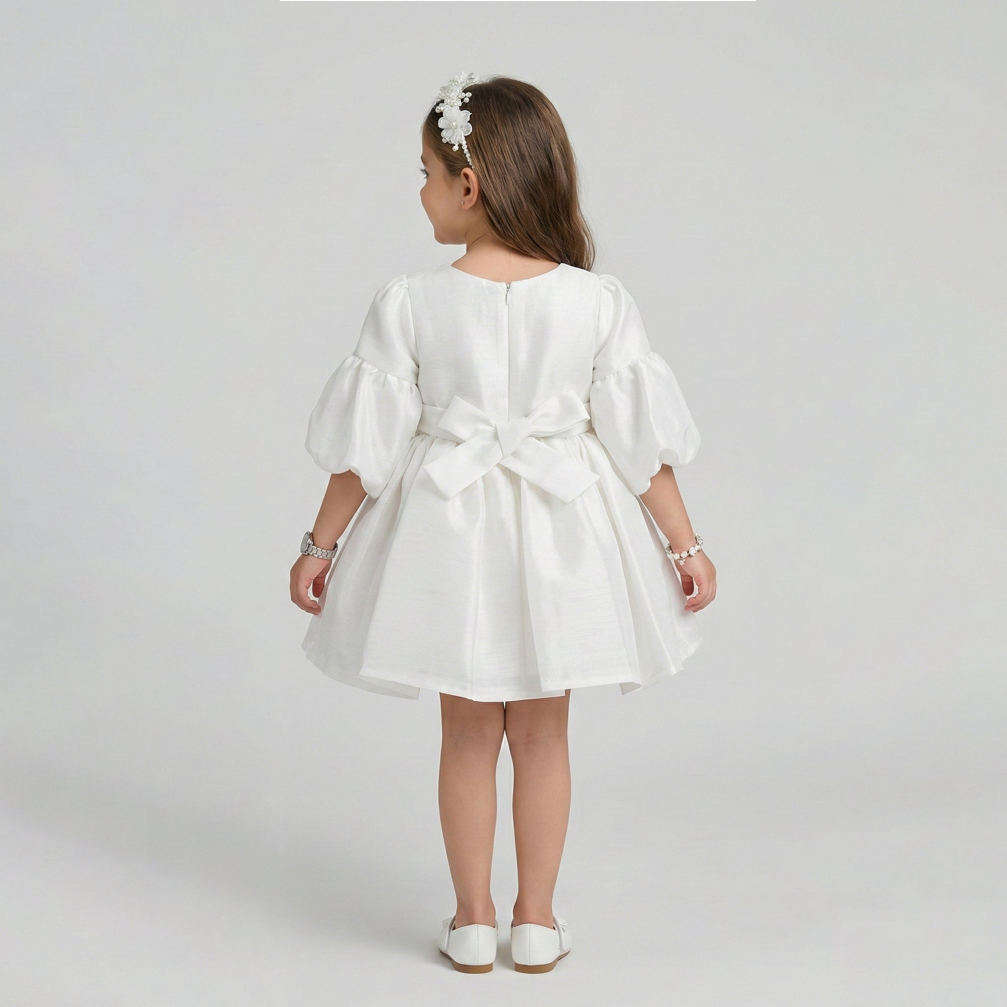 Girls' Elegant Lace-Overlay Gala Dress with Flutter Sleeves